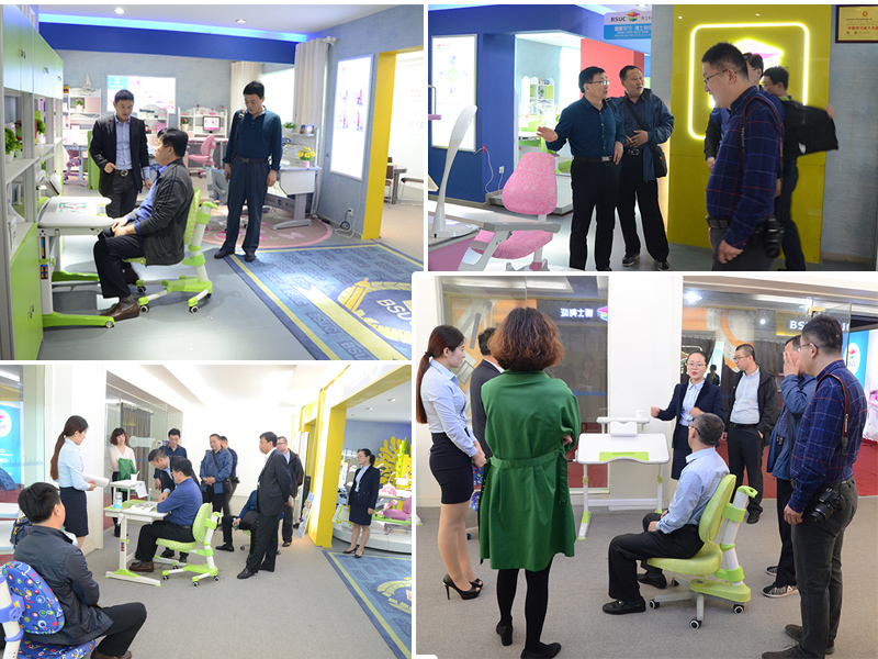 91精品国产乱码久久蜜桃入口王董和芳总为山东教育系统讲解产品的特点与材质 91精品国产乱码久久蜜桃入口王董和芳总为山东教育系统讲解产品的特点与材质